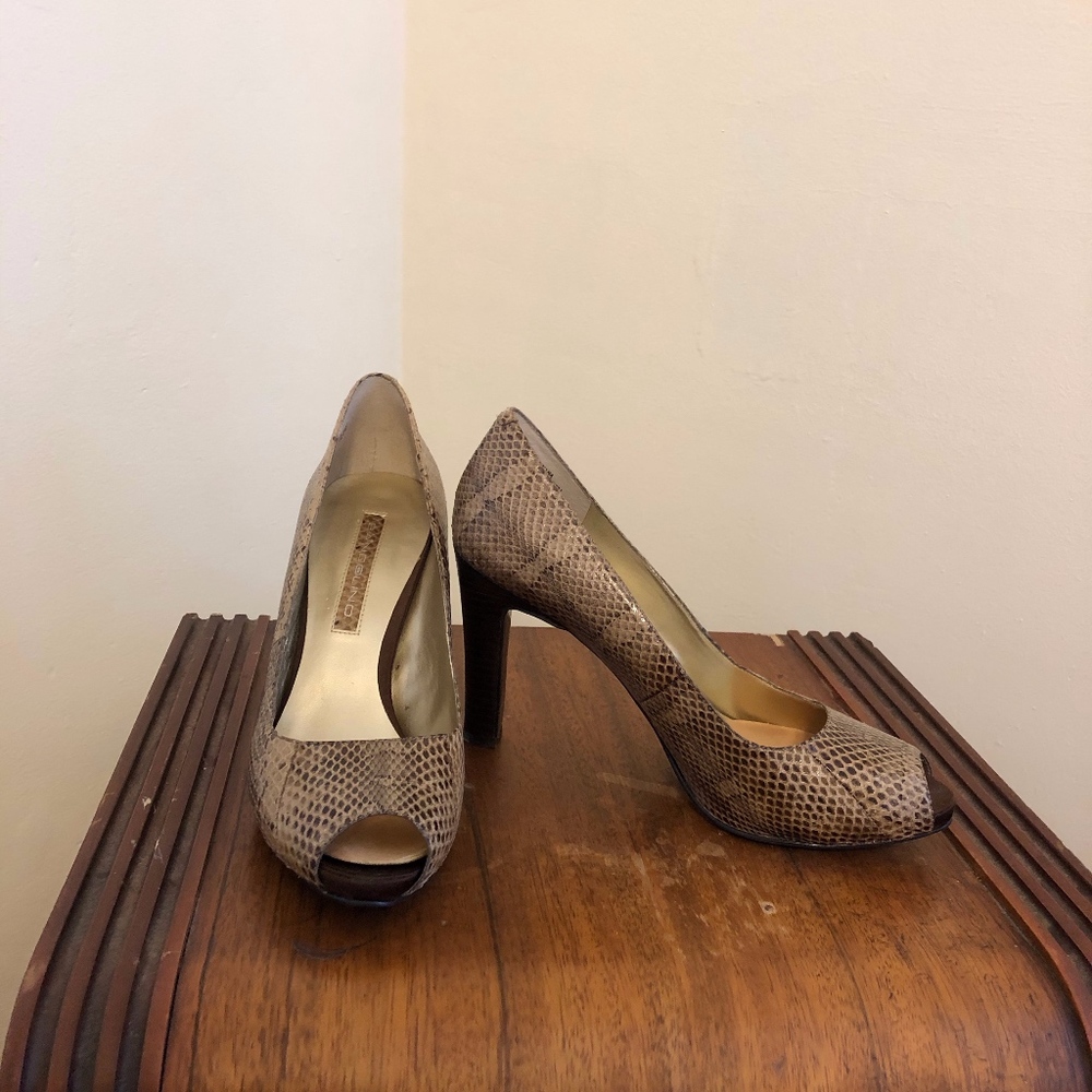 Bandolino snake skin peeptoe